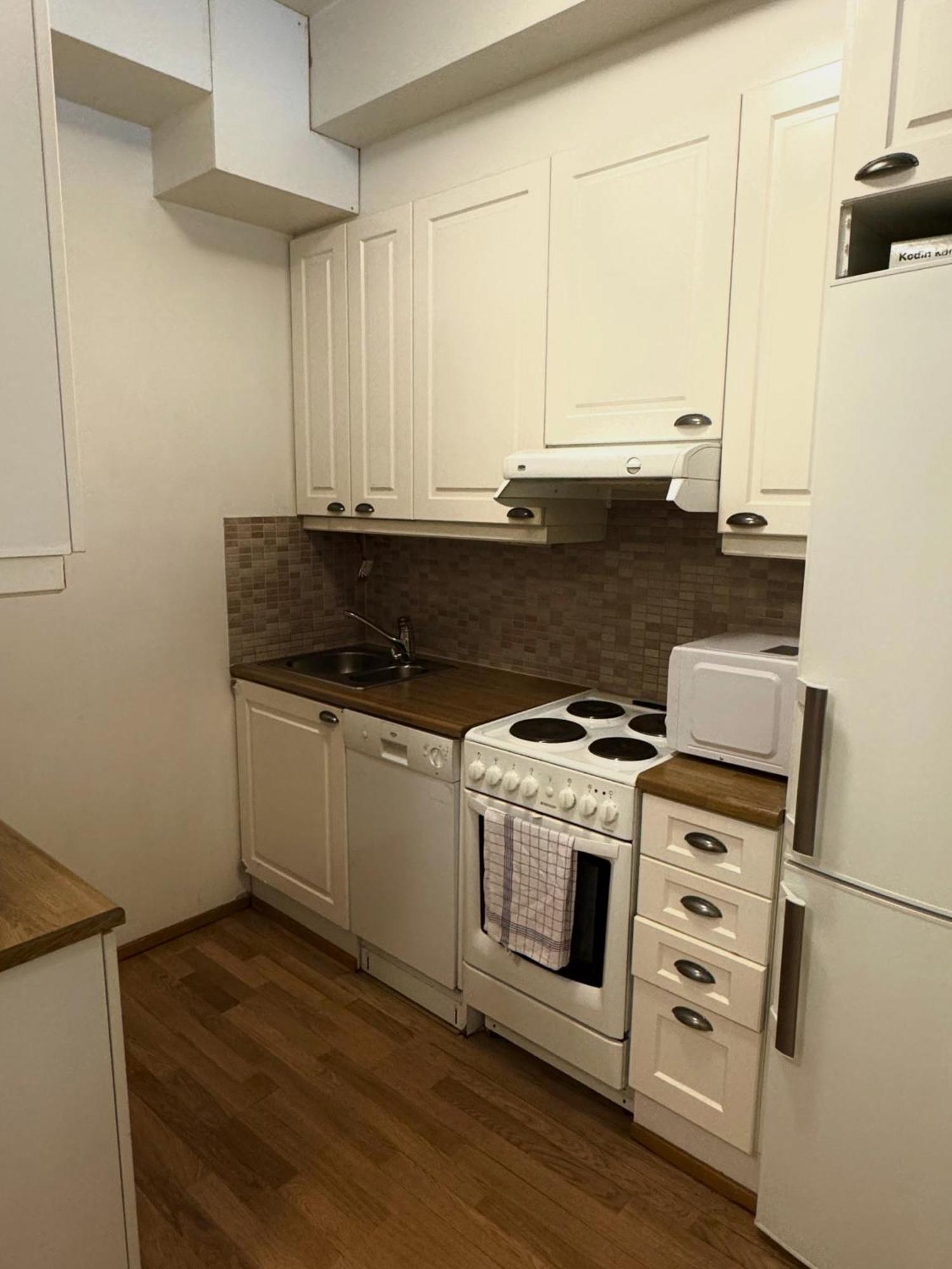 Kotimaailma Apartments Kamppi - 2Br In The City Center With Code Lock Гельсінкі Екстер'єр фото